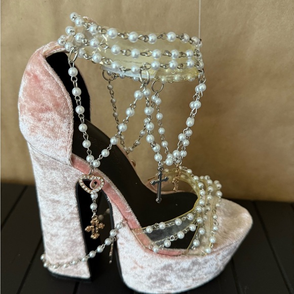 Dolls Kill Sugar Thrills Holy Revelation pink velvet platform heel. Size 5 - Picture 8 of 12
